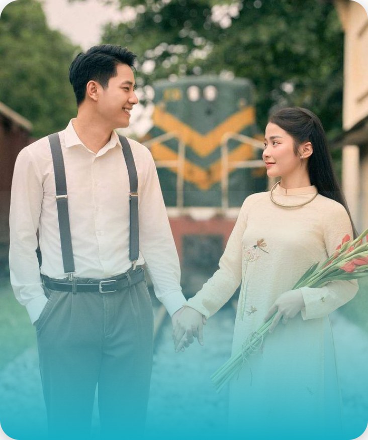 Cặp đ&ocirc;i đi dạo c&ugrave;ng nhau